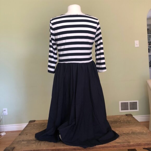 Navy Striped Maritime-Inspired Dress -- Acevog -- L/G - Picture 4 of 5
